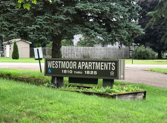 Westmoor Apartments - Lapeer, MI
