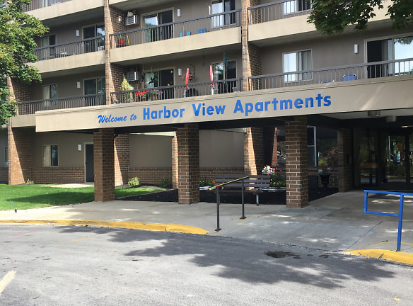 Harbor View Apartments - Cadillac, MI