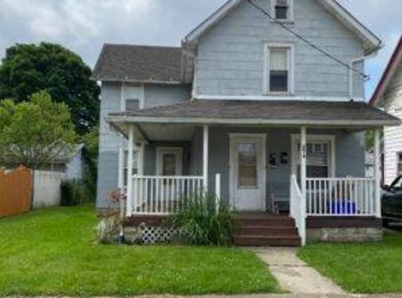 2814 Rosewood Pl NW #UPSTAIRS - Canton, OH