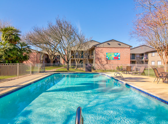Park Place Apartments - Pearland, TX