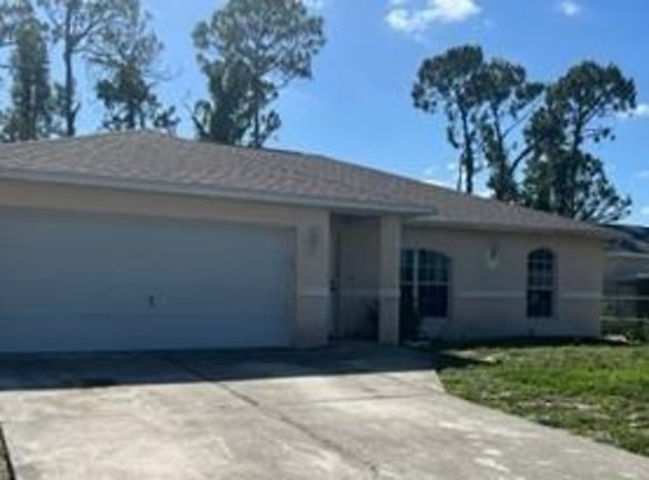 17417 Oriole Rd - Fort Myers, FL