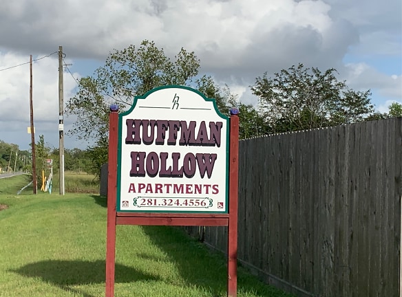 Huffman Hollow Apartments - Huffman, TX