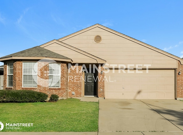 8117 Sweetwater Ln - Fort Worth, TX