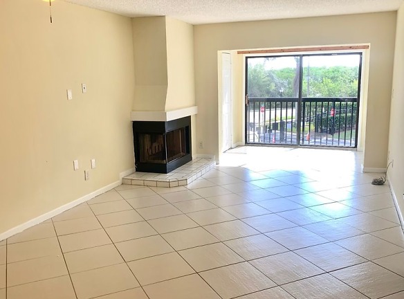 1905 Oyster Catcher Ln unit 924 - Clearwater, FL