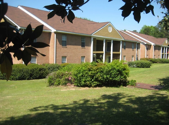 River Park Apartment Homes - Macon, GA