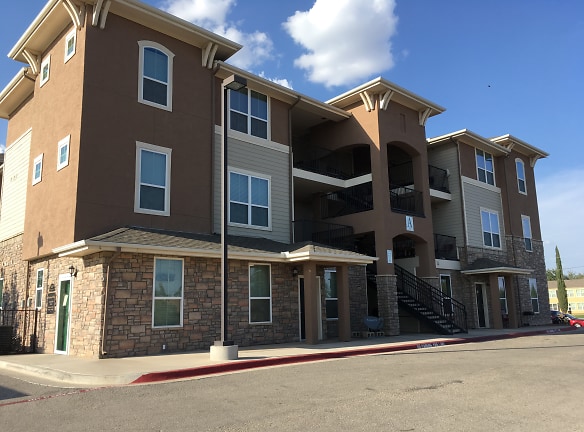 WESTWOOD VILLAS Apartments - Midland, TX