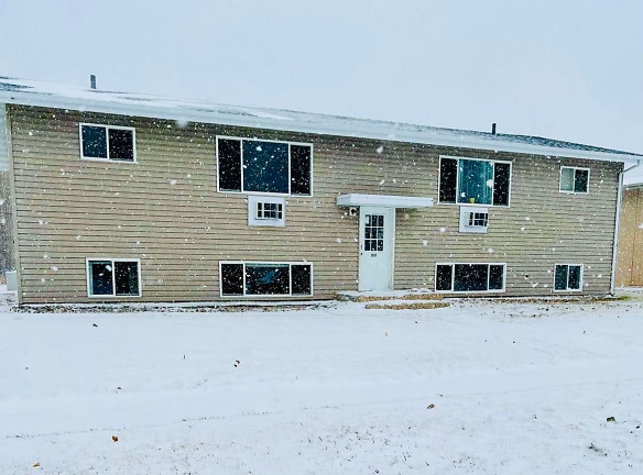 2033 5th St NW unit 1 - Minot, ND