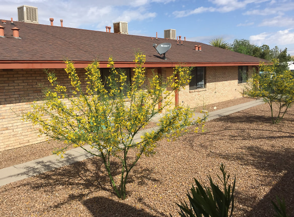 John Curry Leasing Apartments - Las Cruces, NM