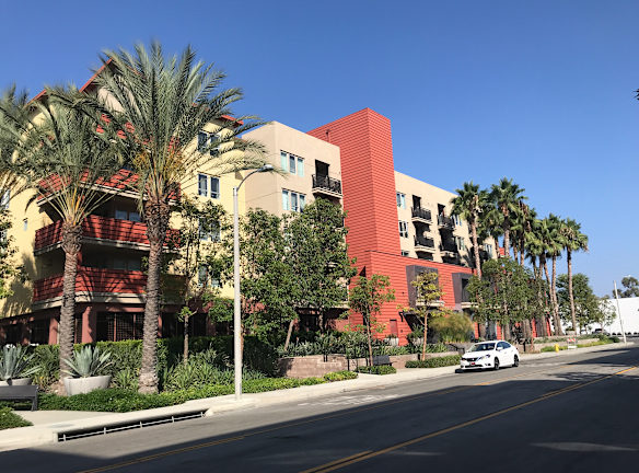 Granite Court Apartments - Irvine, CA