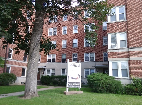 Main Place Apartments - Rockford, IL