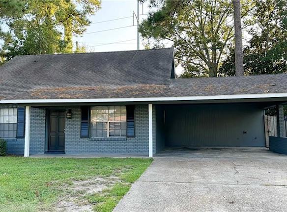 103 Dijon Dr - Slidell, LA