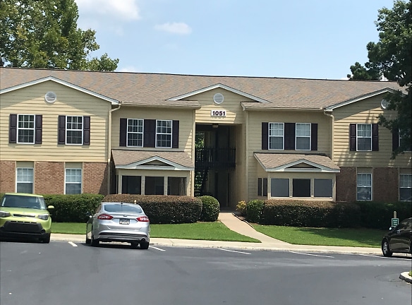 Towne Pointe Apartment Homes - Conyers, GA