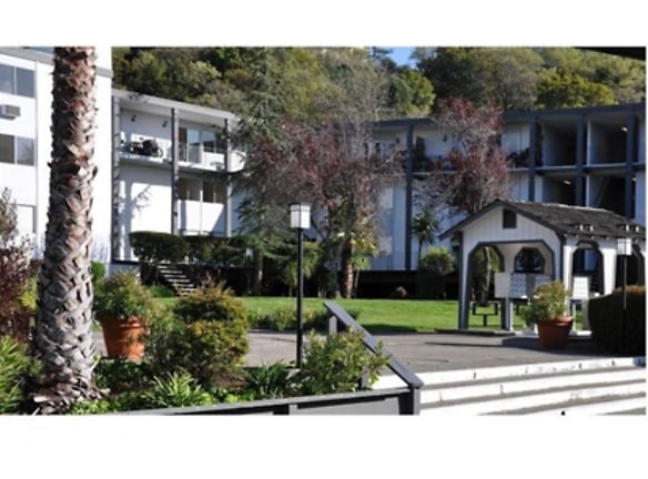 Terra Linda Manor - San Rafael, CA