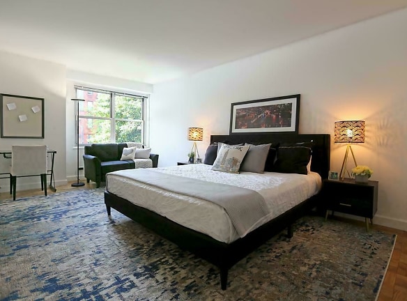 752 West End Ave unit 1G - New York, NY