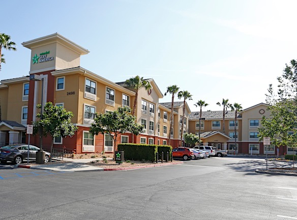 Simi Rentals