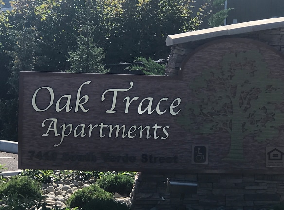 Oak Trace Apartments - Tacoma, WA