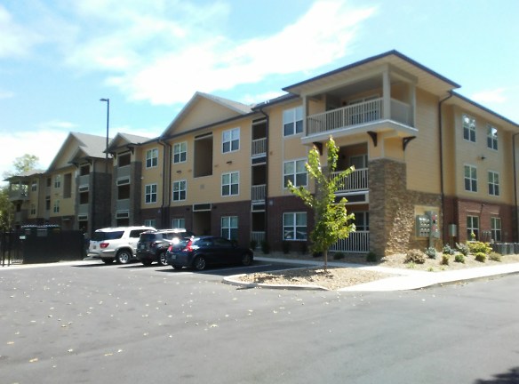 The Retreat At Meadowview Apartments - Kingsport, TN