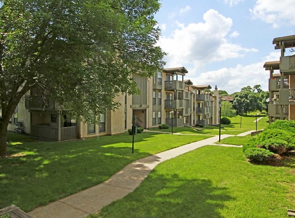 Vivion Oaks Apartments - Kansas City, MO