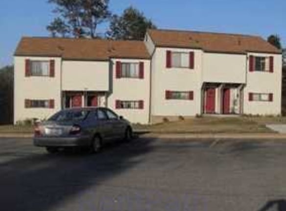 Rolling Nolls Village Apartments - Saint Clairsville, OH