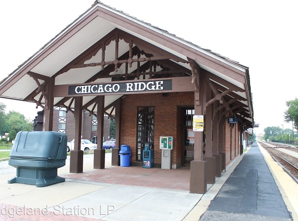 Ridgeland Station Apartments - Chicago Ridge, IL