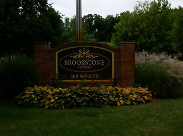 Brookstone Apartments HomesBrookstone Apartments - Battle Creek, MI
