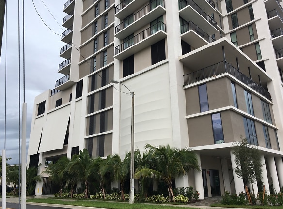Blume Coral Gables Apartments - Miami, FL