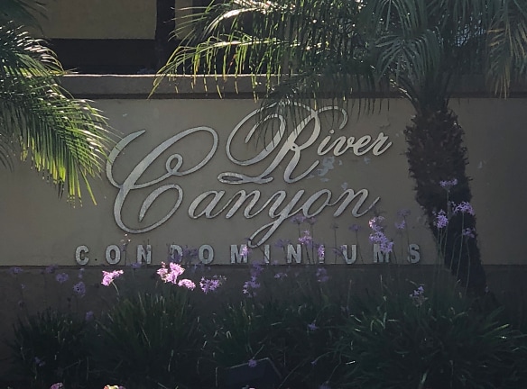 River Canyon Apartments - Canyon Country, CA