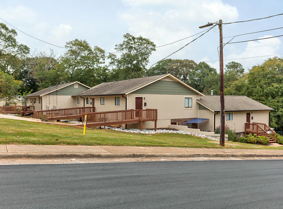 West Avenue Commons Apartments - Gainesville, GA