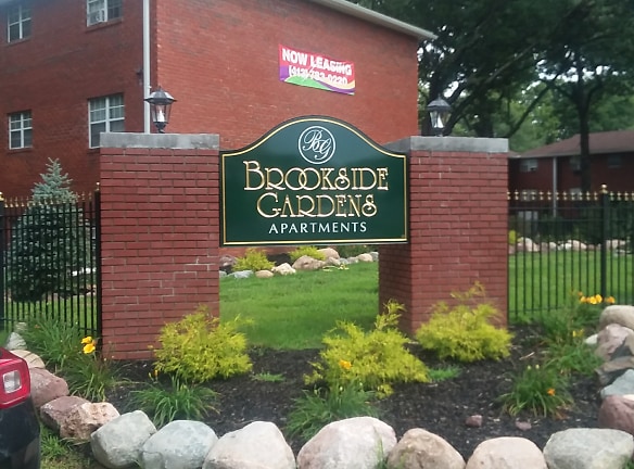 Brookside Gardens Apartments - Springfield, MA
