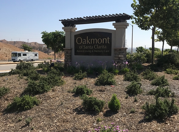 Oakmont Of Santa Clarita Apartments - Valencia, CA