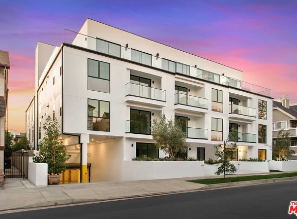 825 Croft Ave #103 - West Hollywood, CA