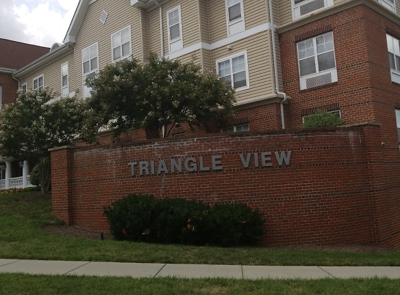 Triangle View Apartments - Washington, DC