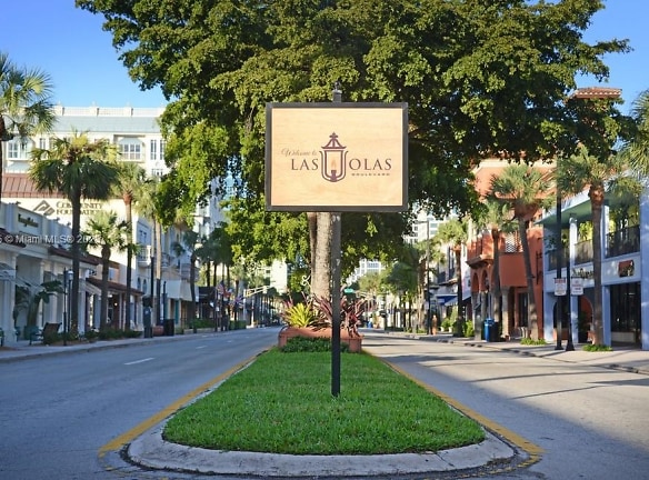 100 E Las Olas Blvd #2701 - Fort Lauderdale, FL
