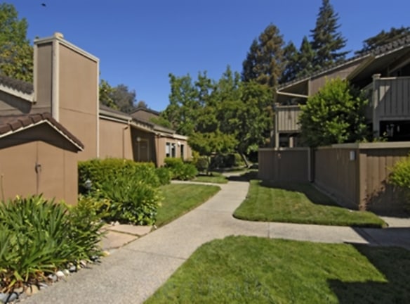 Spring Meadow Apartments - Pleasant Hill, CA