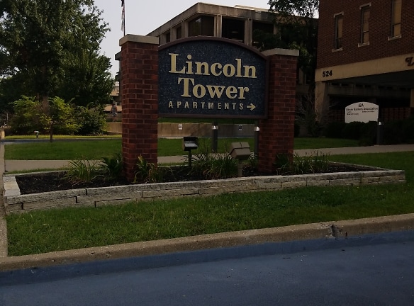 Lincoln Tower Apartments - Springfield, IL