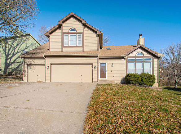 16904 E 44th St S - Independence, MO