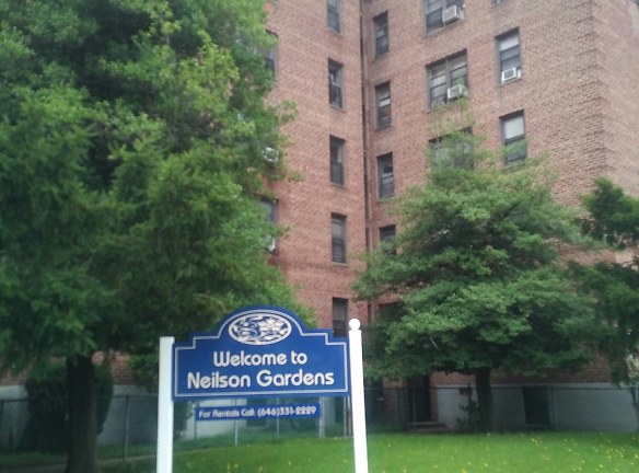 Neilson Gardens Apartments - Far Rockaway, NY