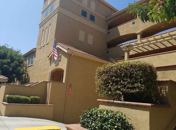 Klimpel Manor Apartments - Fullerton, CA