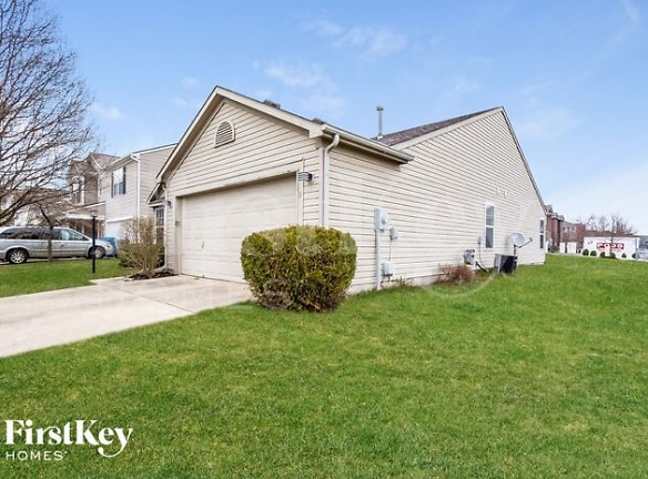 14904 Dry Creek Rd - Noblesville, IN