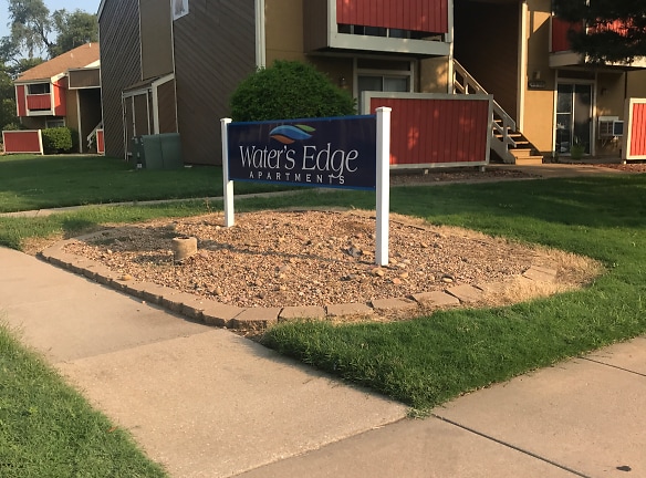 Water's Edge Apartments - Wichita, KS