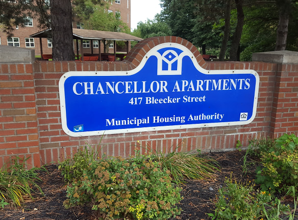 Chancellor Apartments - Utica, NY