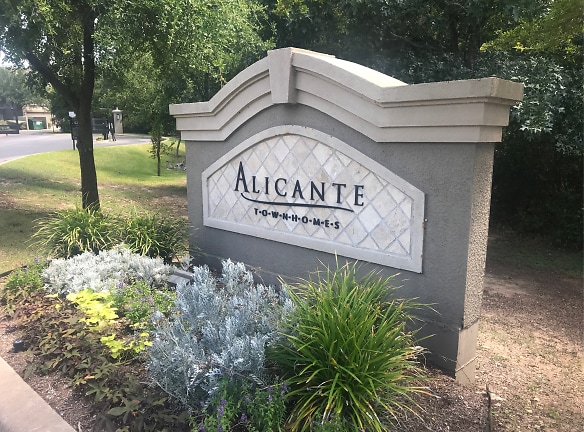 Alicante Townhomes And Condos Apartments - Austin, TX