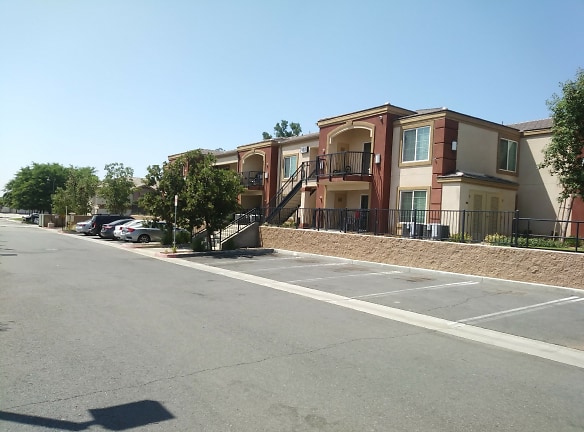 Hemlock Family Apartments - Moreno Valley, CA