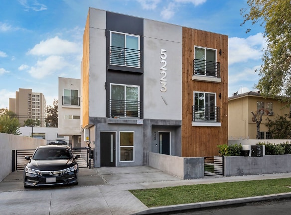 5221 Cleon Ave - Los Angeles, CA