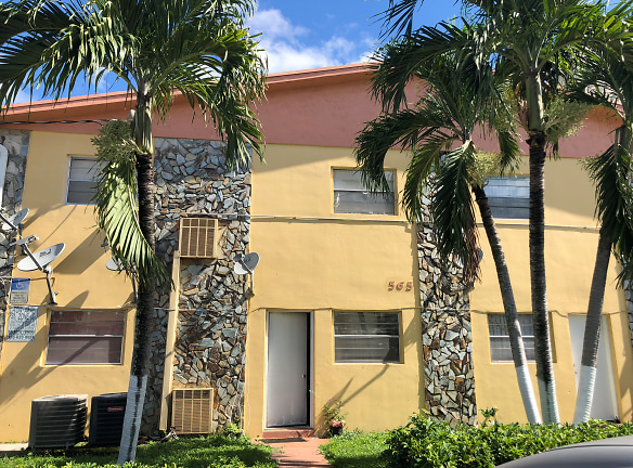 Sunny Isles Apartments - Hialeah, FL