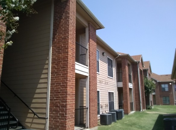 Crawford Park Apartments - Dallas, TX