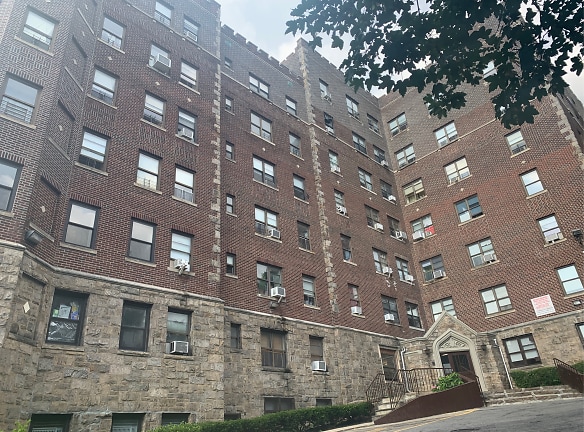 Broadway Terrace Apartments - Yonkers, NY
