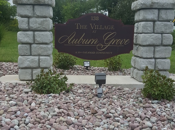 Village At Auburn Grove Apartments - Auburn, NY