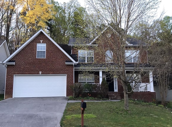 1443 Armiger Ln - Knoxville, TN