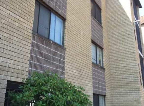 Hilltop Terrace Apartments - West Haven, CT